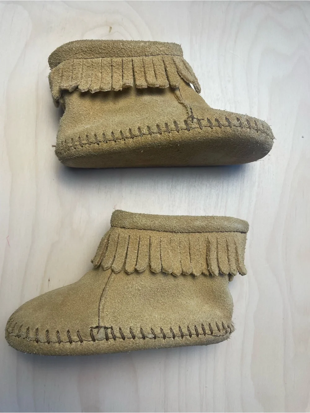Minnetonka Kids Suede Fringe Moccasins